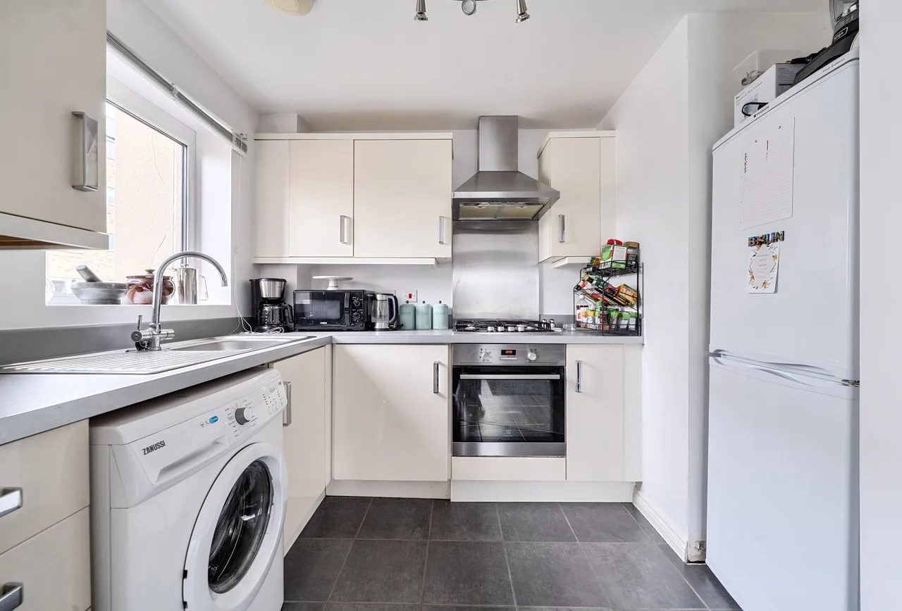 Normandy Drive, Gloucestershire, Yate, BS37 4FJ, photo 11