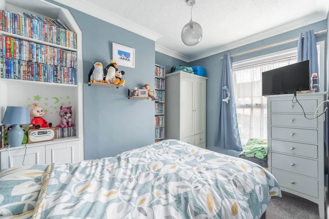 Watford, WD18, photo 6