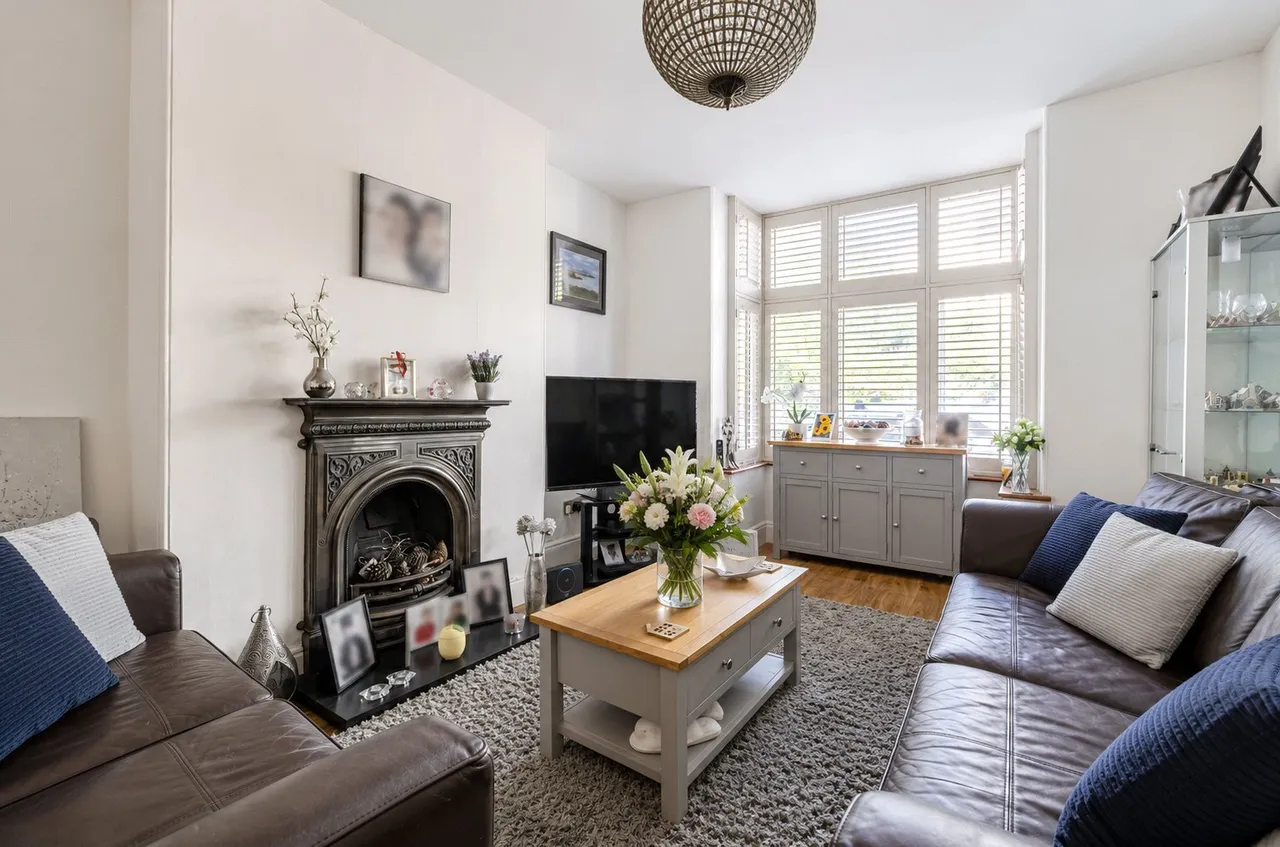 4 bed property for sale — Third Avenue, Teignmouth, Devon, TQ14
