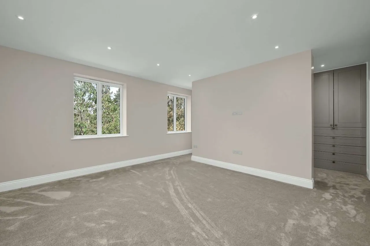 Ashley Road, Walton-on-Thames, KT12, photo 11