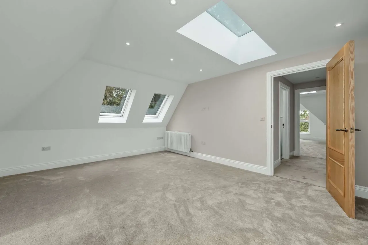 Ashley Road, Walton-on-Thames, KT12, photo 17