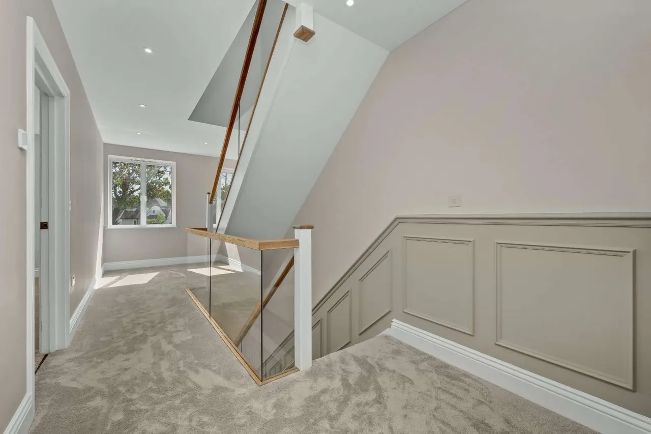 Ashley Road, Walton-on-Thames, KT12, photo 10
