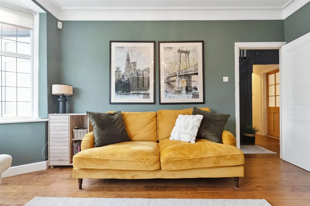 Wellesley Road, Strawberry Hill, Twickenham, TW2 5RR, photo 4