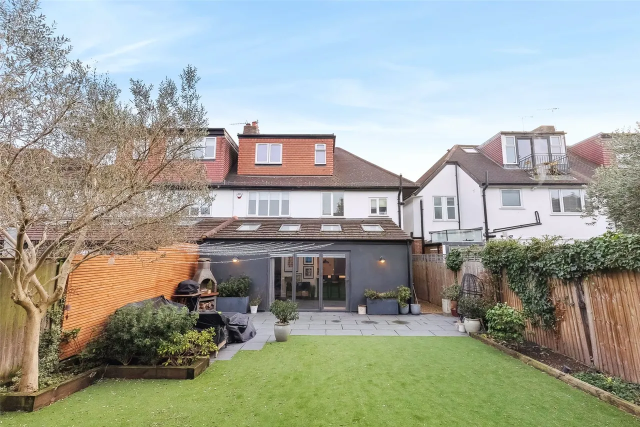 Wellesley Road, Strawberry Hill, Twickenham, TW2 5RR, photo 22