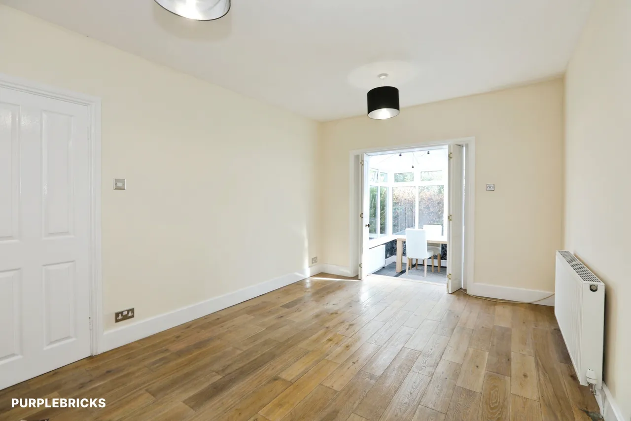 Moat Road, East Grinstead, RH19, photo 6