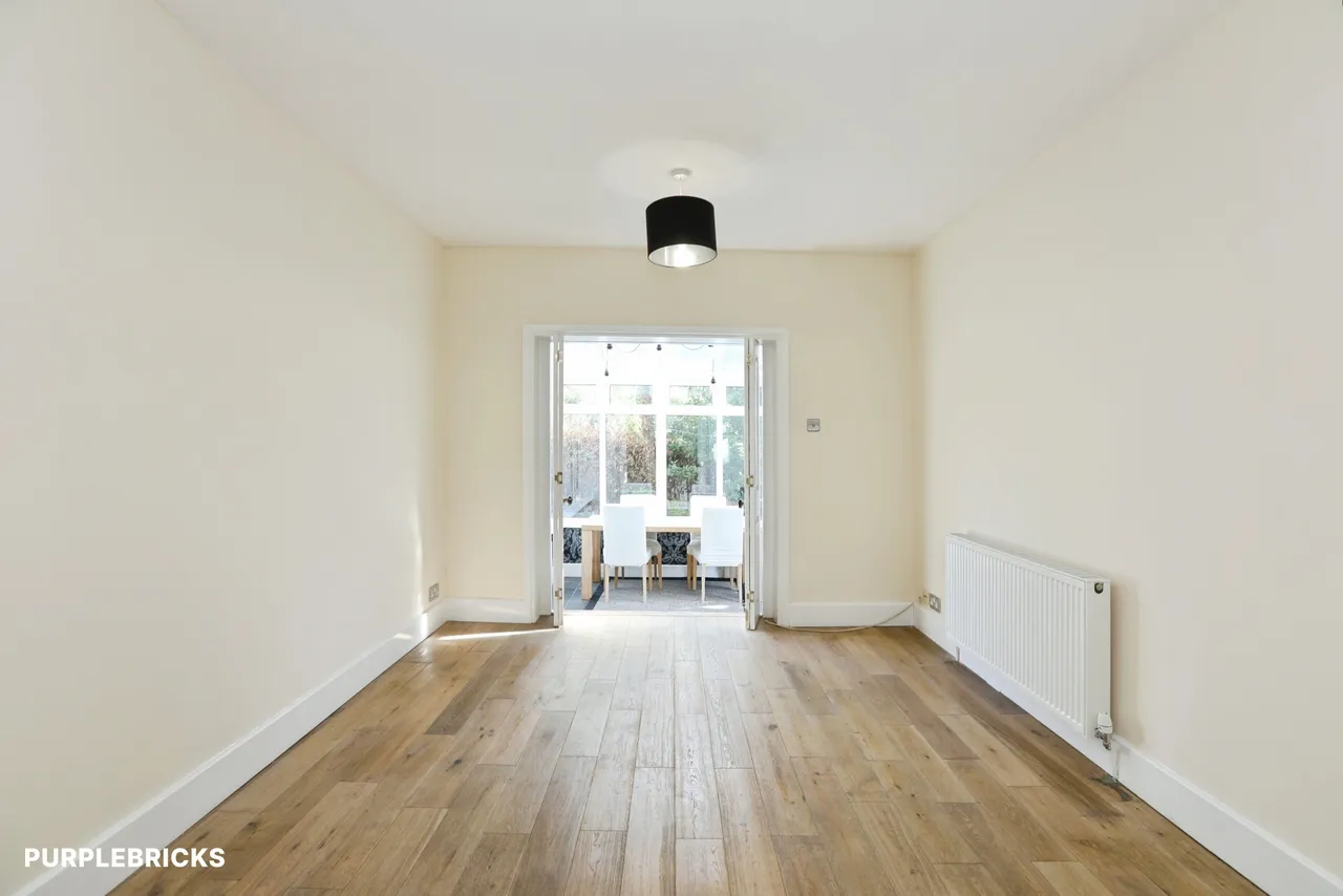 Moat Road, East Grinstead, RH19, photo 4