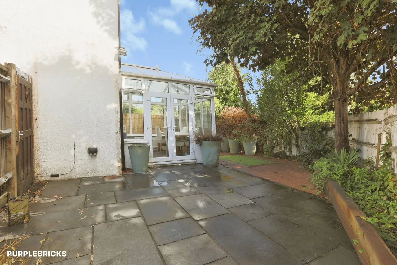 Moat Road, East Grinstead, RH19, photo 14