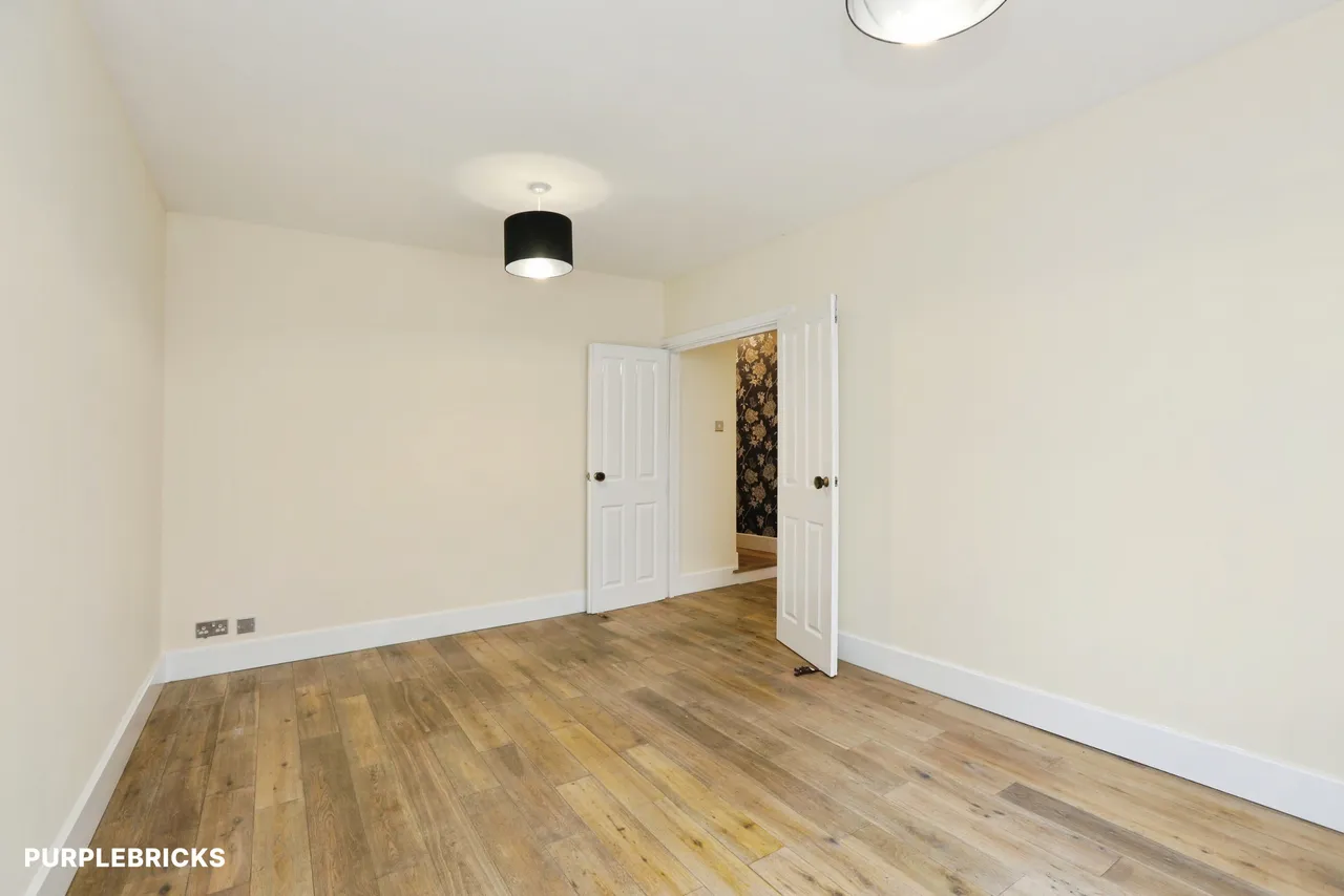 Moat Road, East Grinstead, RH19, photo 5