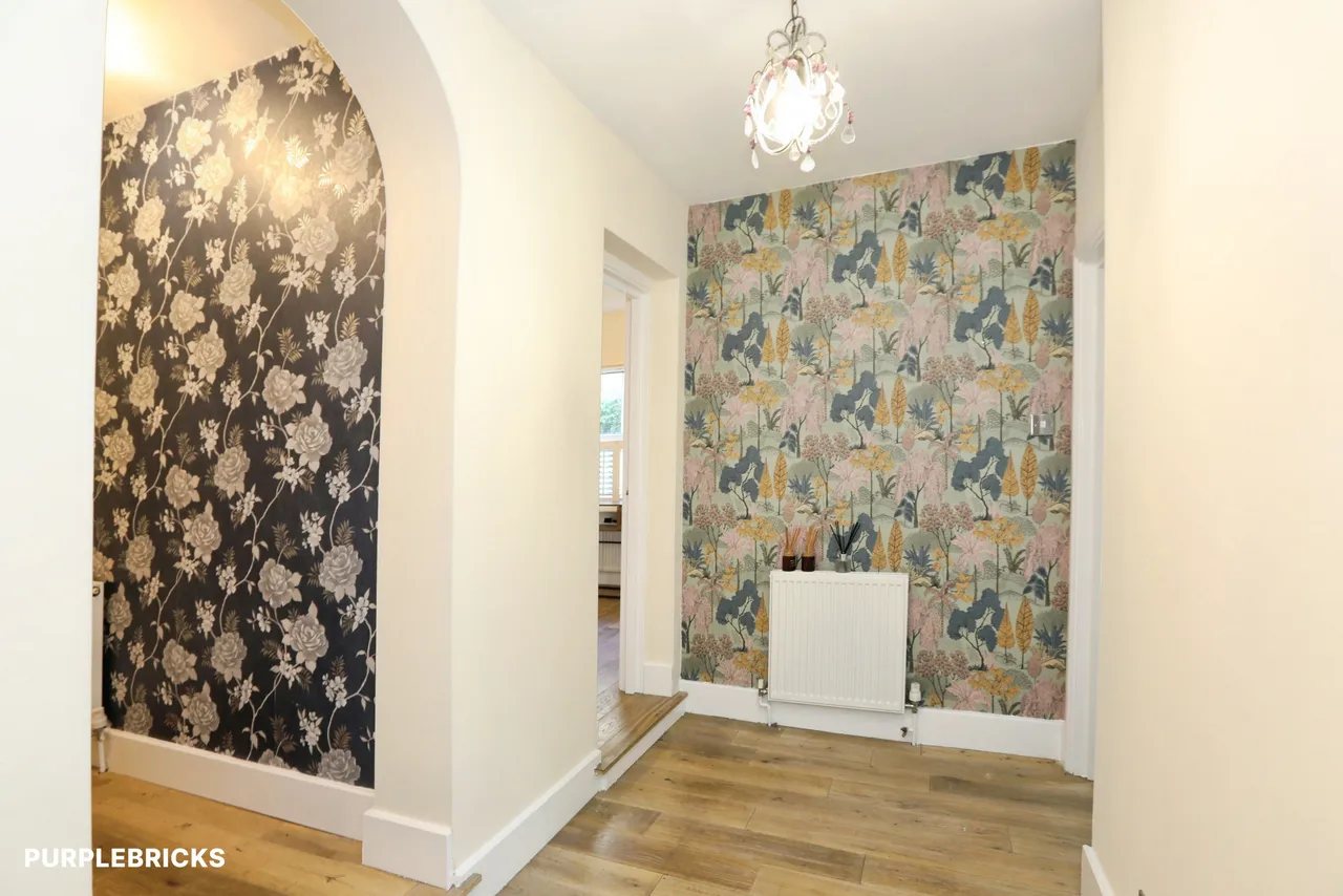 Moat Road, East Grinstead, RH19, photo 7