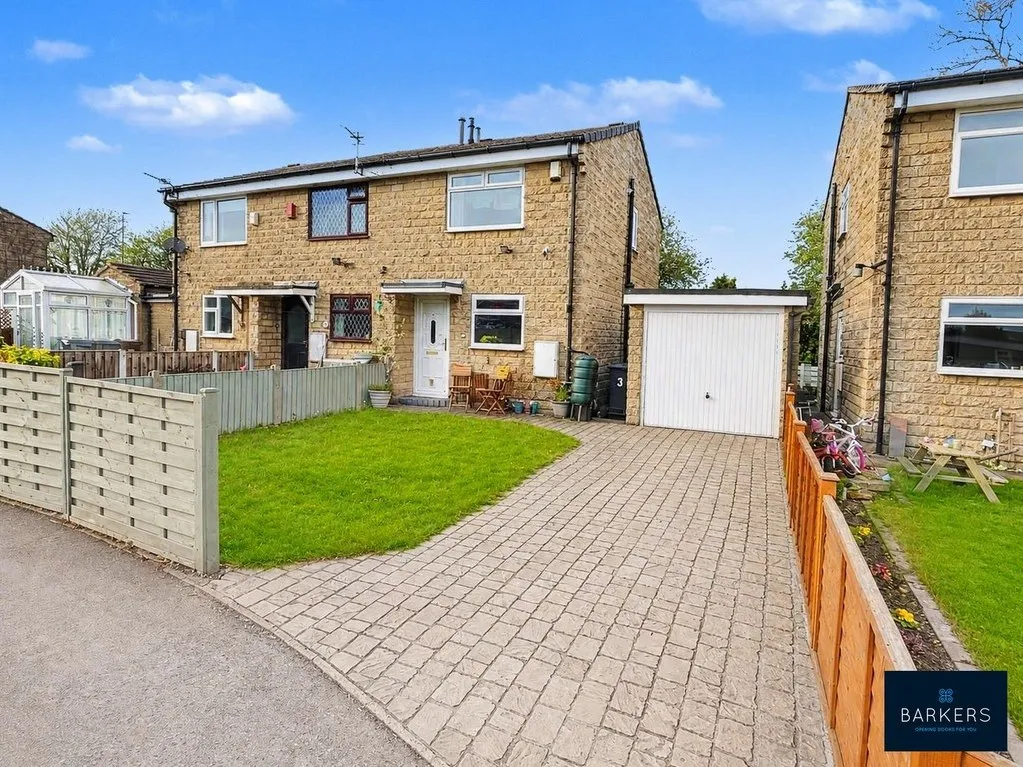 2 bed house for sale — Thorndene Way, Bradford 4 BD4 0SW