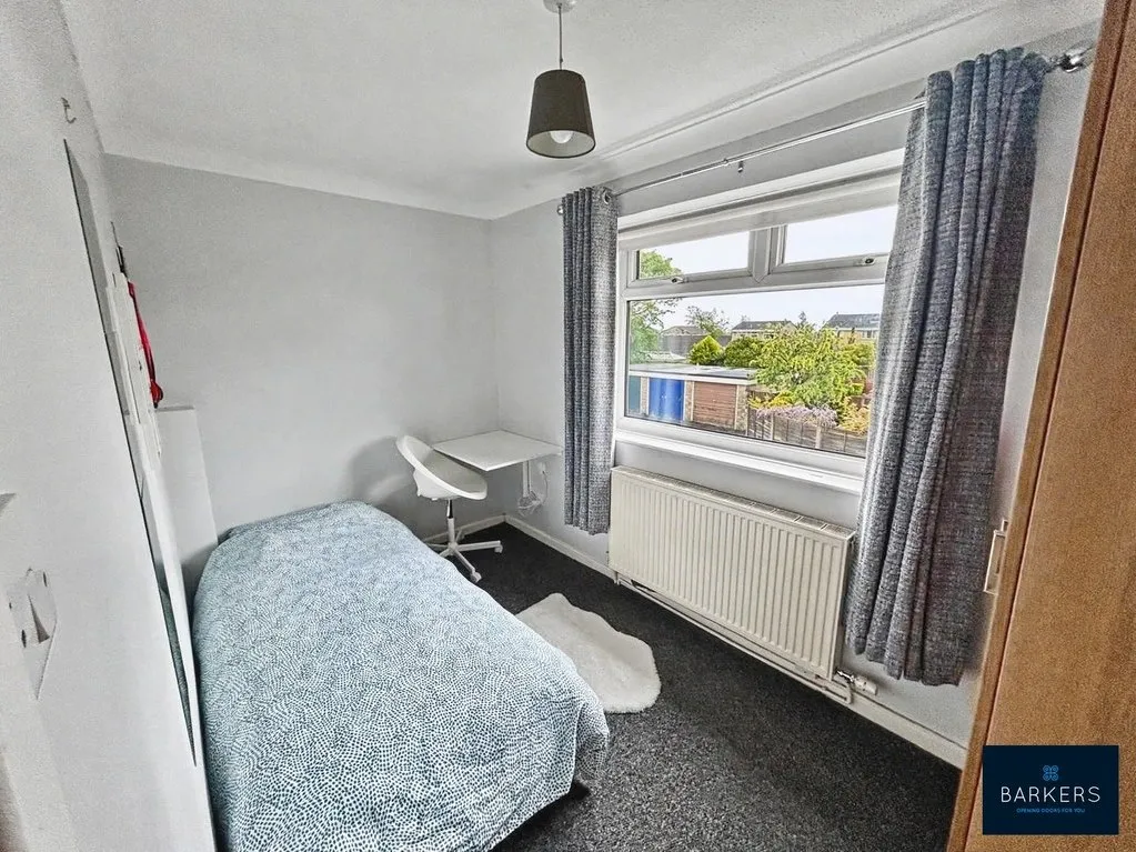 Thorndene Way, Bradford 4 BD4 0SW, photo 8