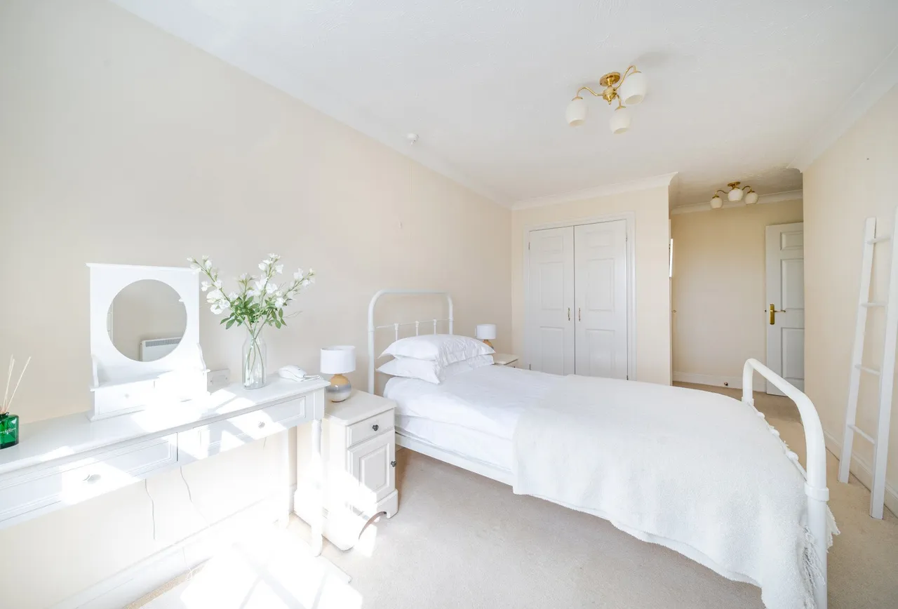 Commercial Street, Cheltenham, GL50 2AJ, photo 10
