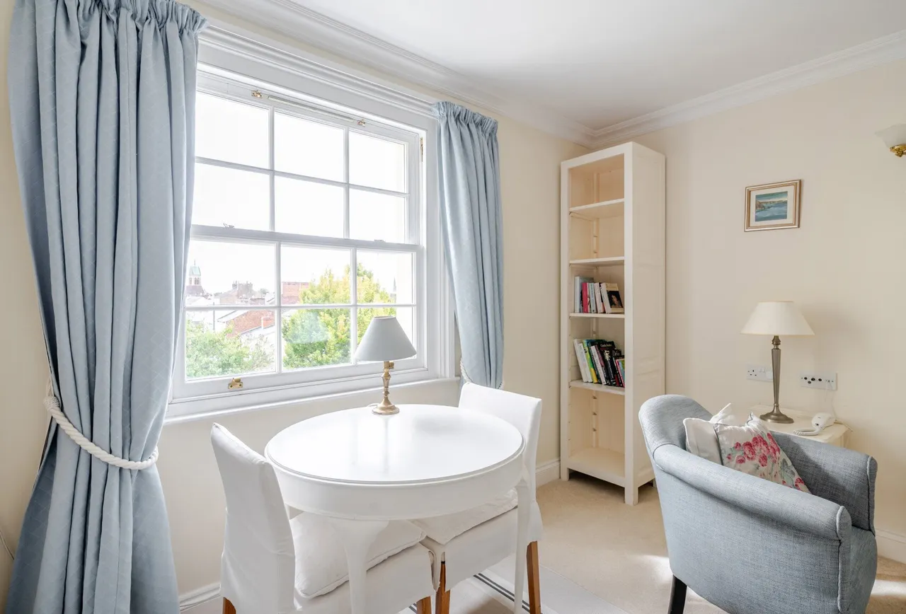 Commercial Street, Cheltenham, GL50 2AJ, photo 9