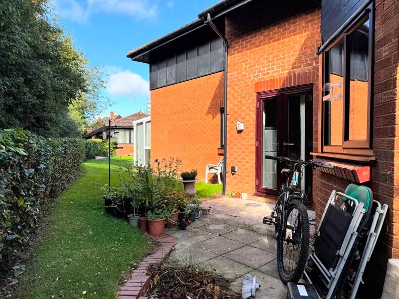 Bekonscot Court, Giffard Park, Milton Keynes, Buckinghamshire, MK14 5QS, photo 10