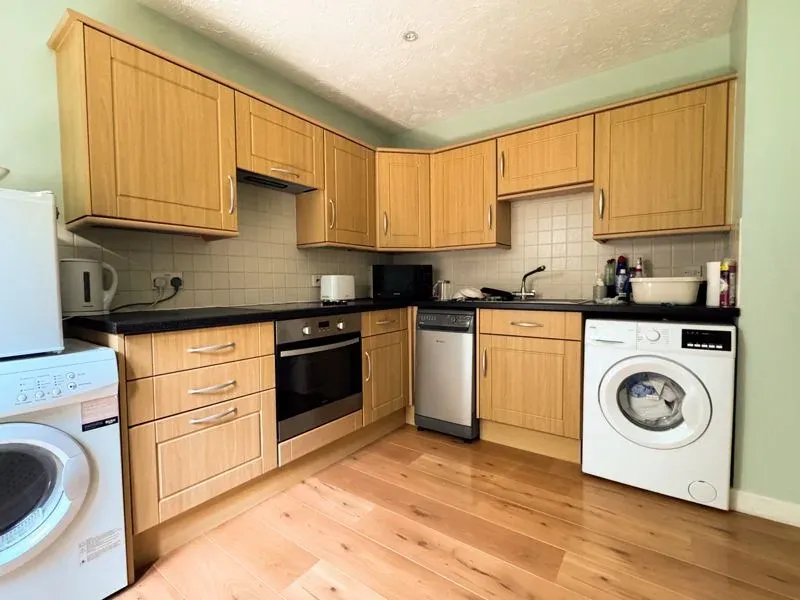 Bekonscot Court, Giffard Park, Milton Keynes, Buckinghamshire, MK14 5QS, photo 3