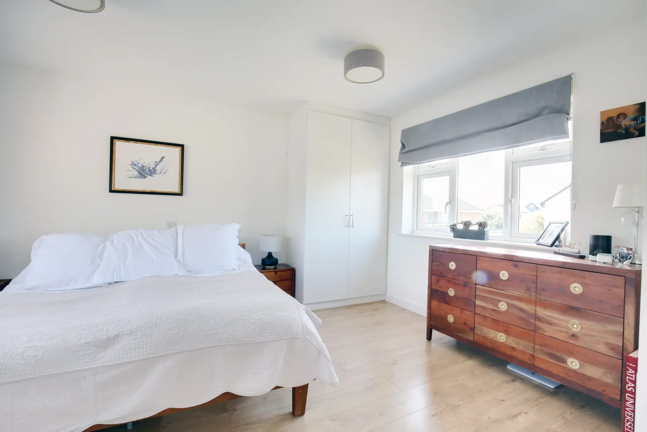 Broadfields, East Molesey, KT8, photo 11