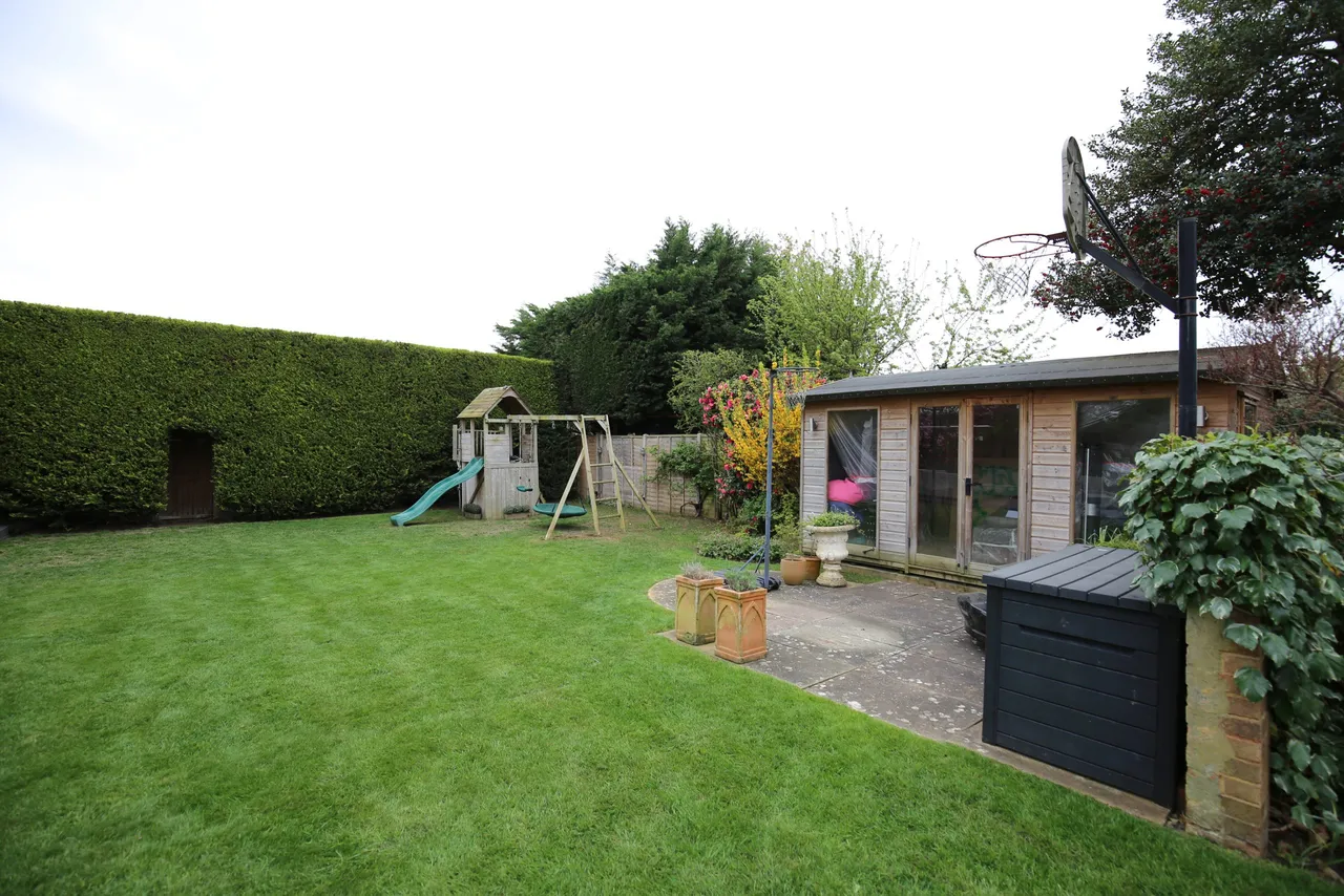 Broadfields, East Molesey, KT8, photo 20