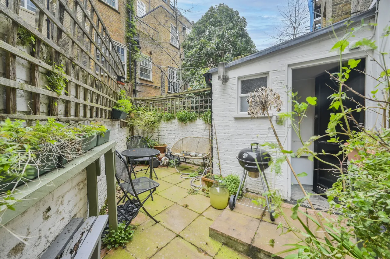 Lower Ground Floor Flat, 125 St Georges Drive, London, photo 4