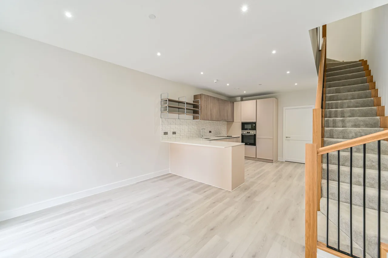 3 bed house for sale, Kidbrooke, SE3