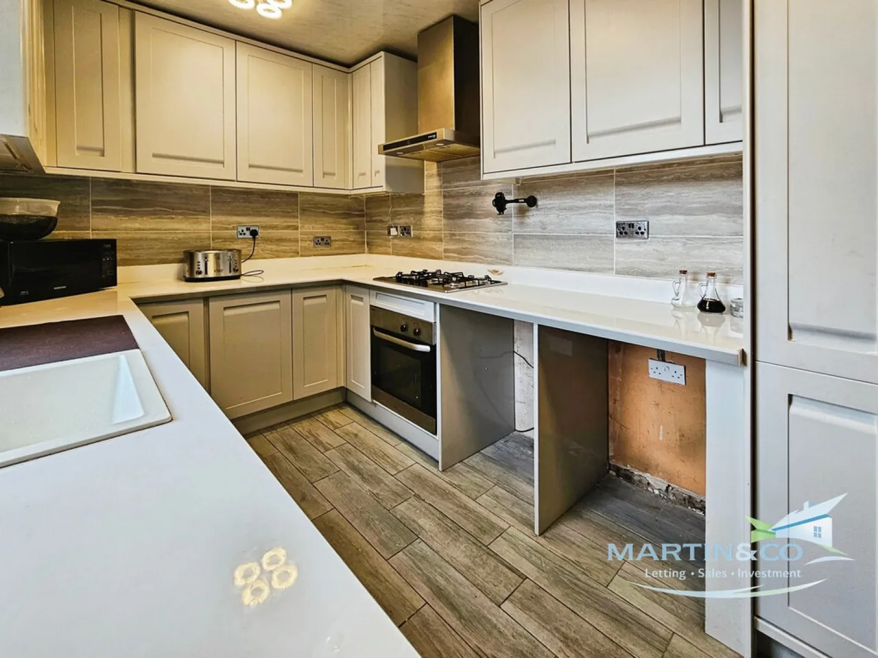St Martins Street, Castleton, OL11, photo 8