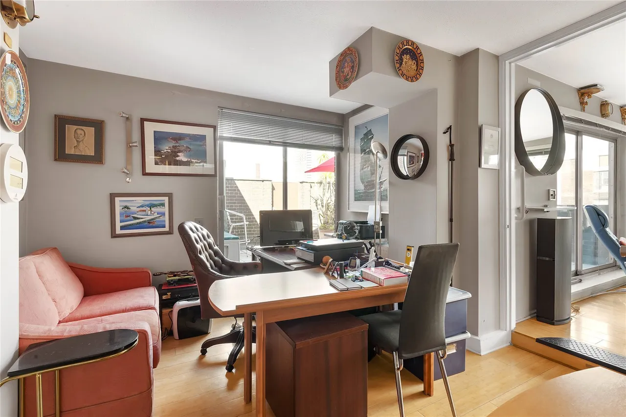 Valiant House, Vicarage Crescent, London, SW11, photo 6