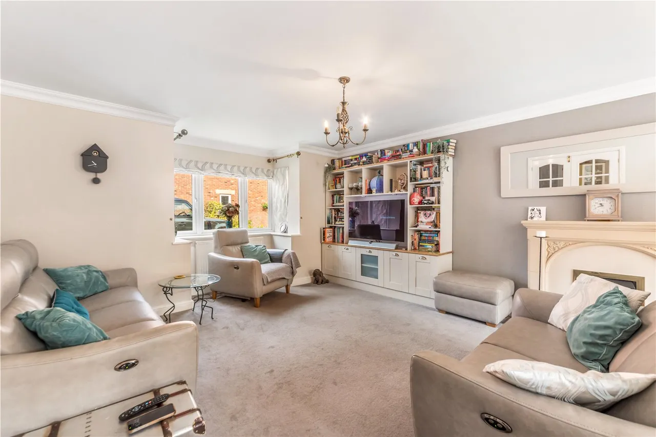 Birchfield Road, Redditch, Worcestershire, B97 4LX, photo 3