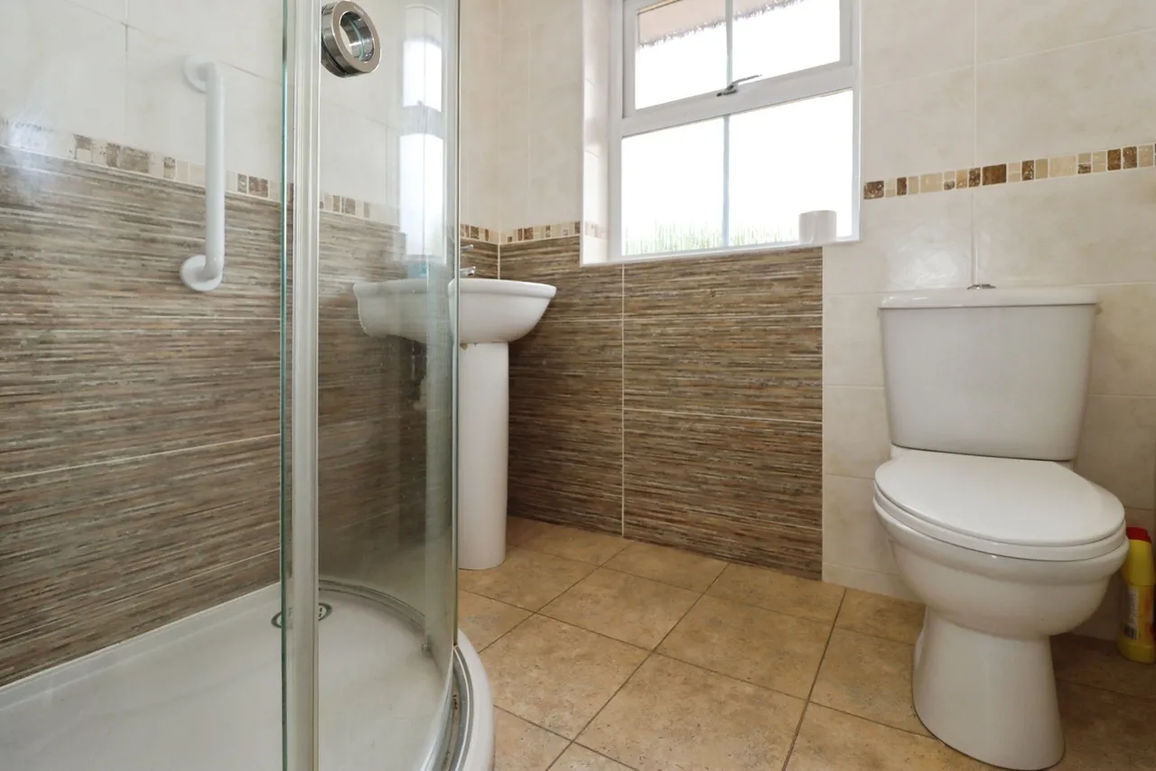 Shackleton Avenue, Yate, Bristol, Gloucestershire, BS37, photo 10