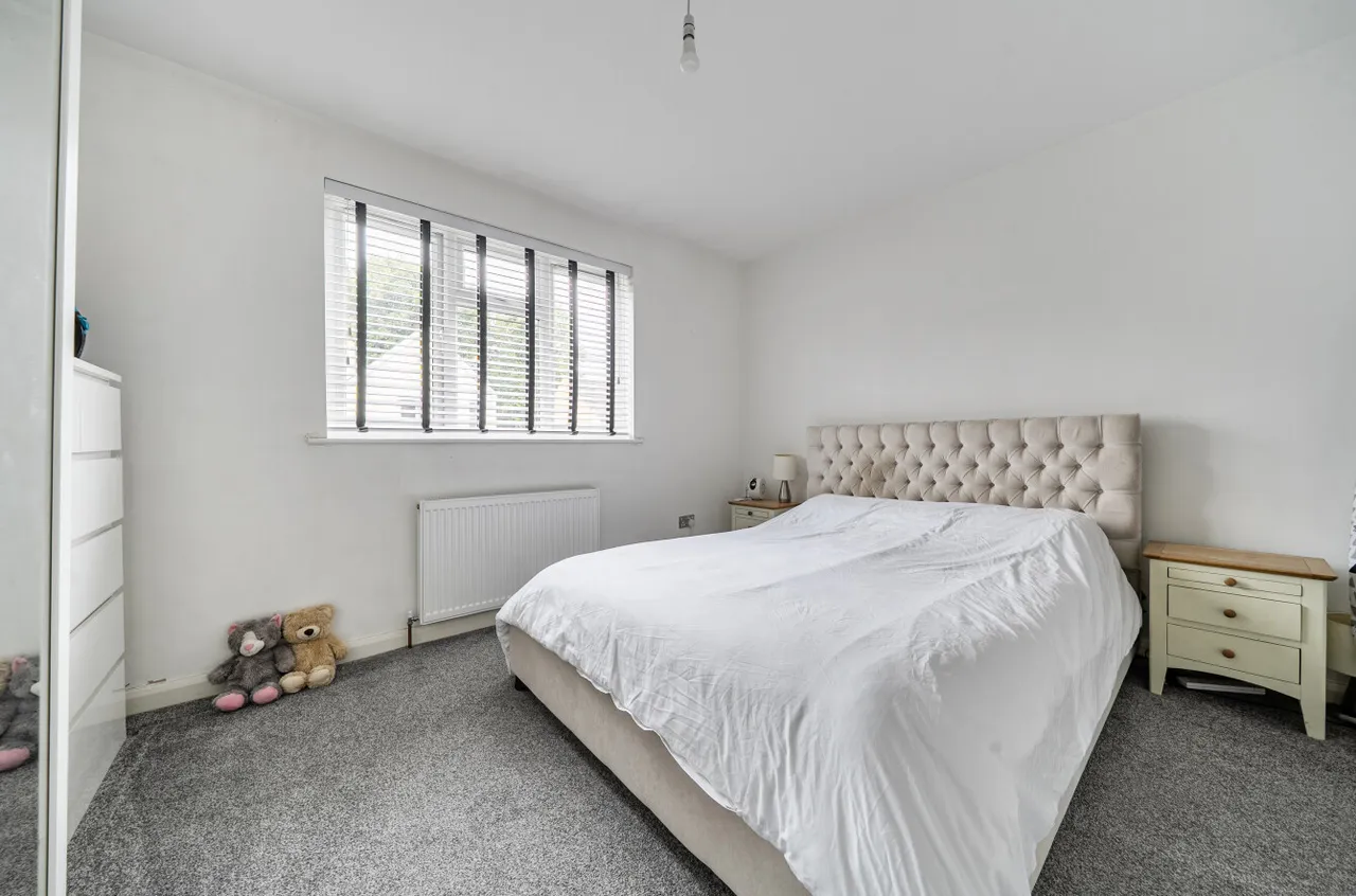 Eglinton Road, Swanscombe, DA10, photo 11