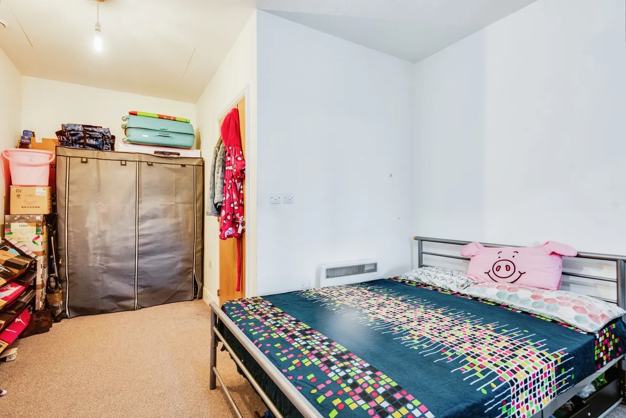 Farnsby Street, Swindon, Wiltshire, SN1, photo 10
