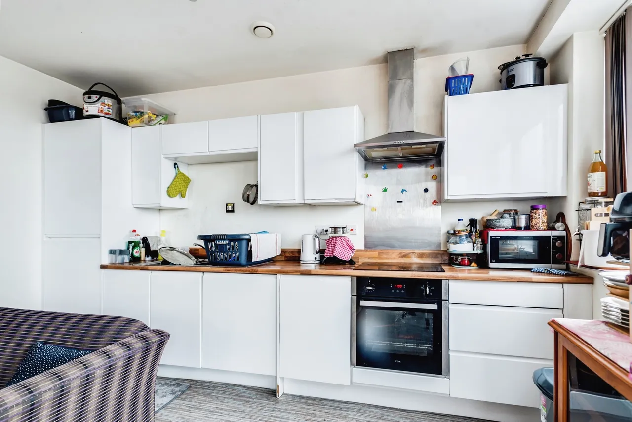 Farnsby Street, Swindon, Wiltshire, SN1, photo 6