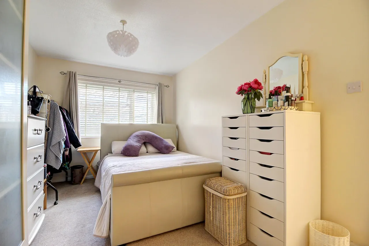 Barry Way, Basingstoke, RG22, photo 7