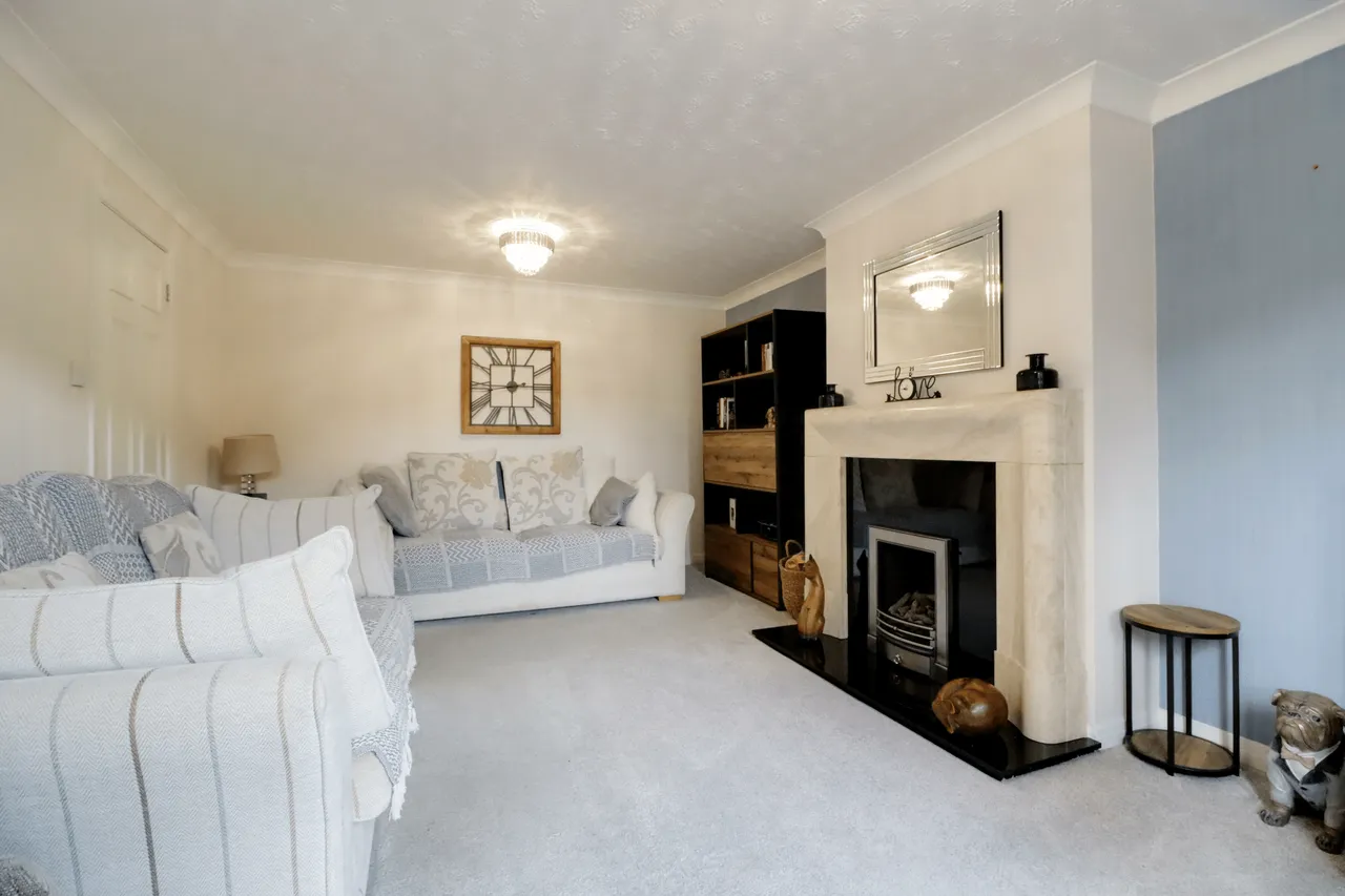 Magdalen Close, Scunthorpe, DN16, photo 3