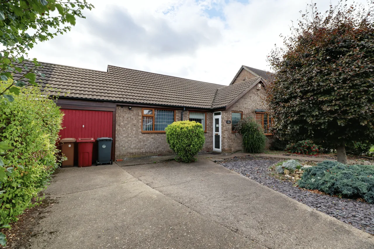2 bed house for sale, Magdalen Close, Scunthorpe, DN16