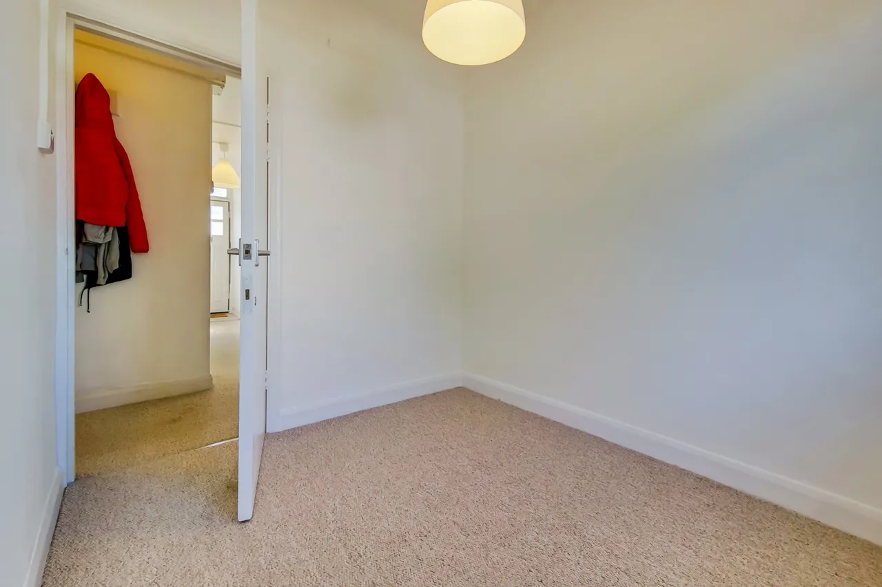 Blackshaw Road, London, SW17 0BS, photo 13
