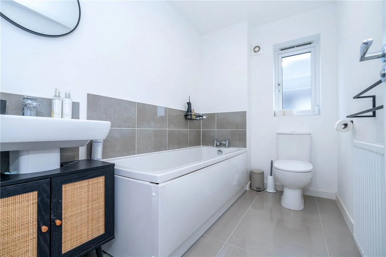 Scampton Avenue, Sleaford, Lincolnshire, NG34, photo 11
