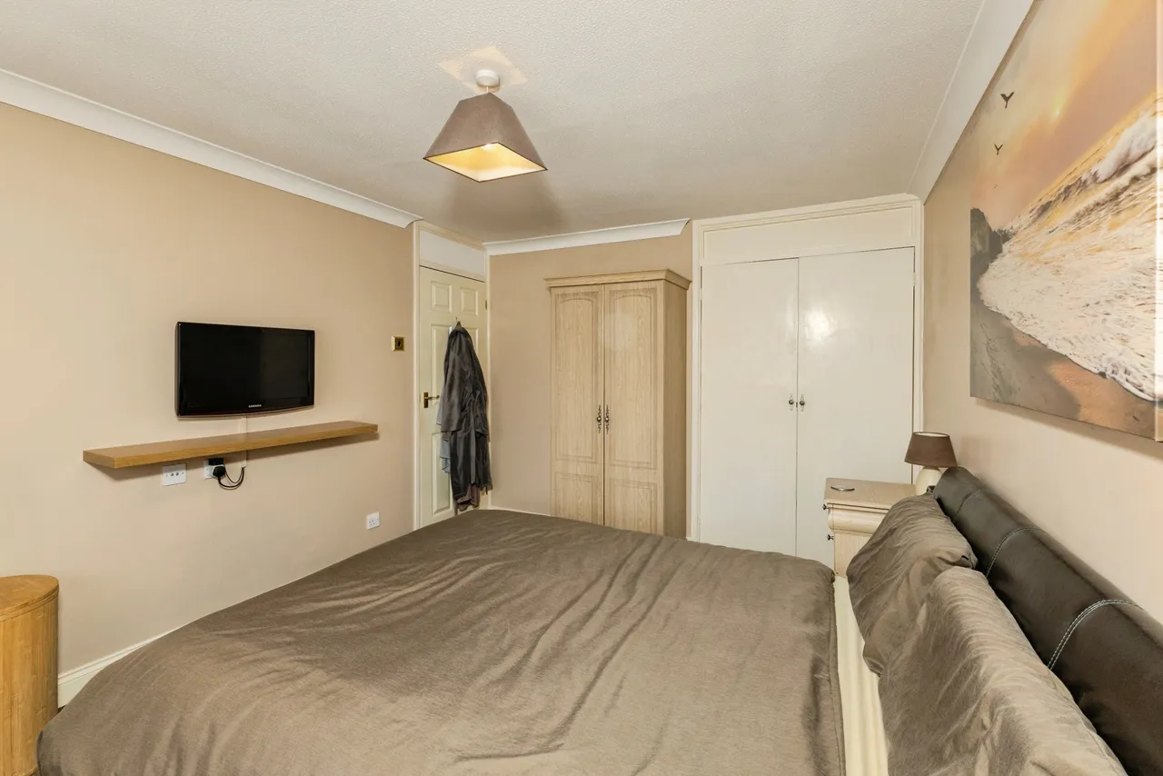 Launceston Avenue, Reading, RG4, photo 12