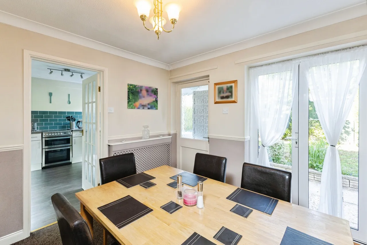 Launceston Avenue, Reading, RG4, photo 5