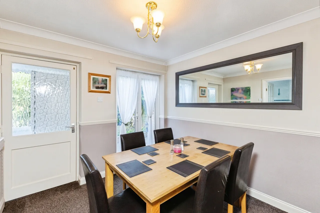 Launceston Avenue, Reading, RG4, photo 4