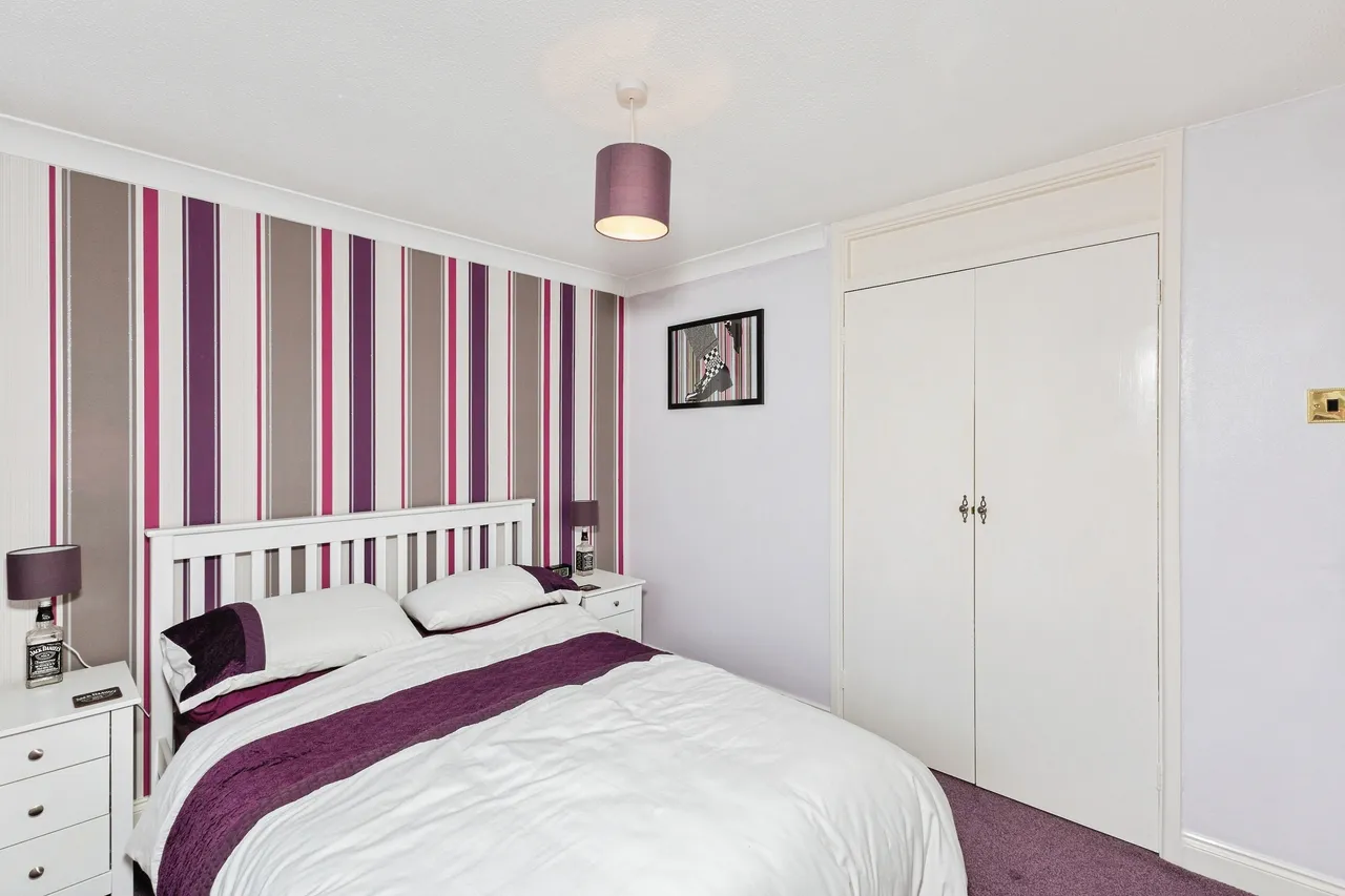 Launceston Avenue, Reading, RG4, photo 11