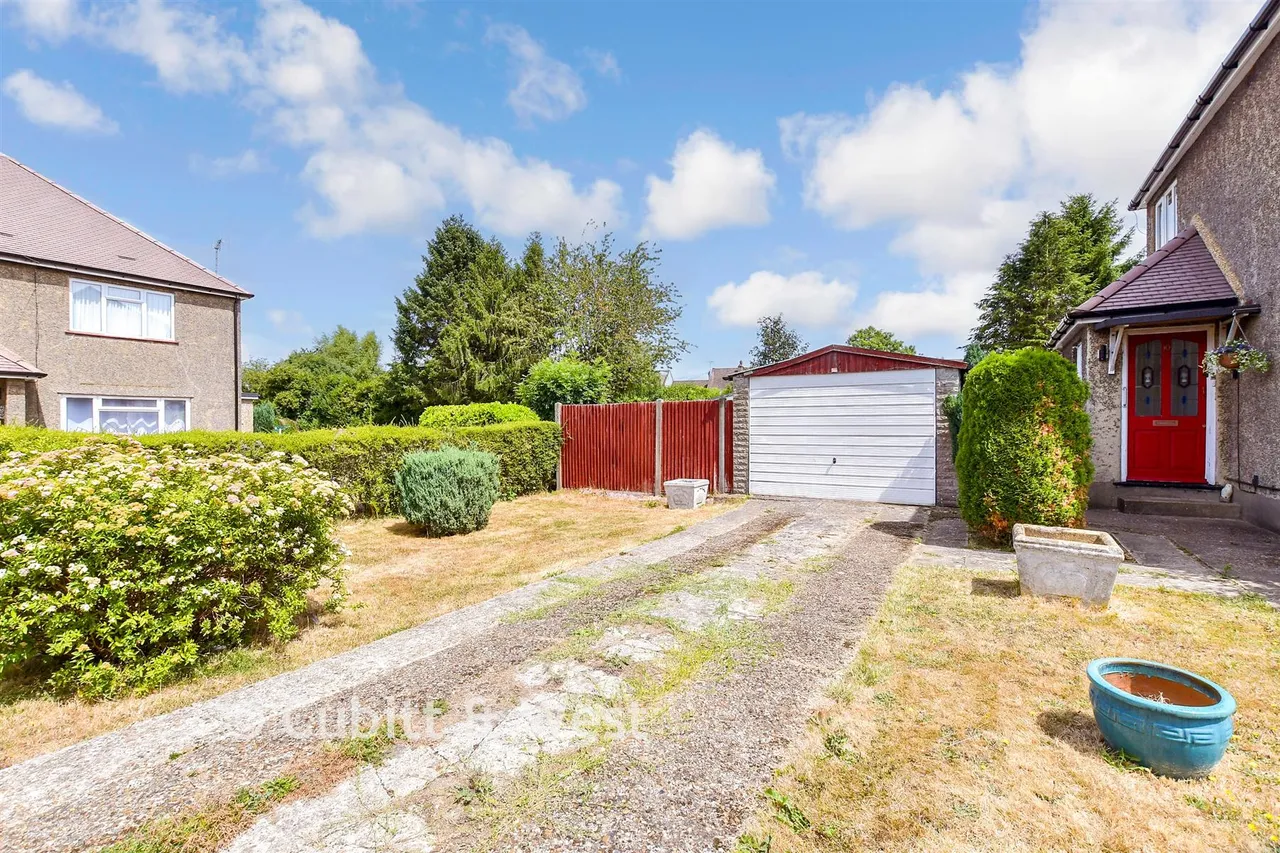 Crewes Close, Warlingham, CR6, photo 12