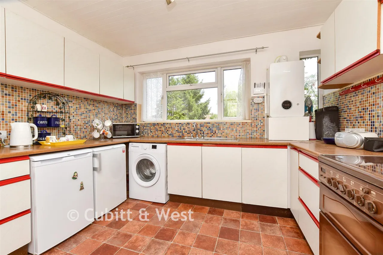 Crewes Close, Warlingham, CR6, photo 10