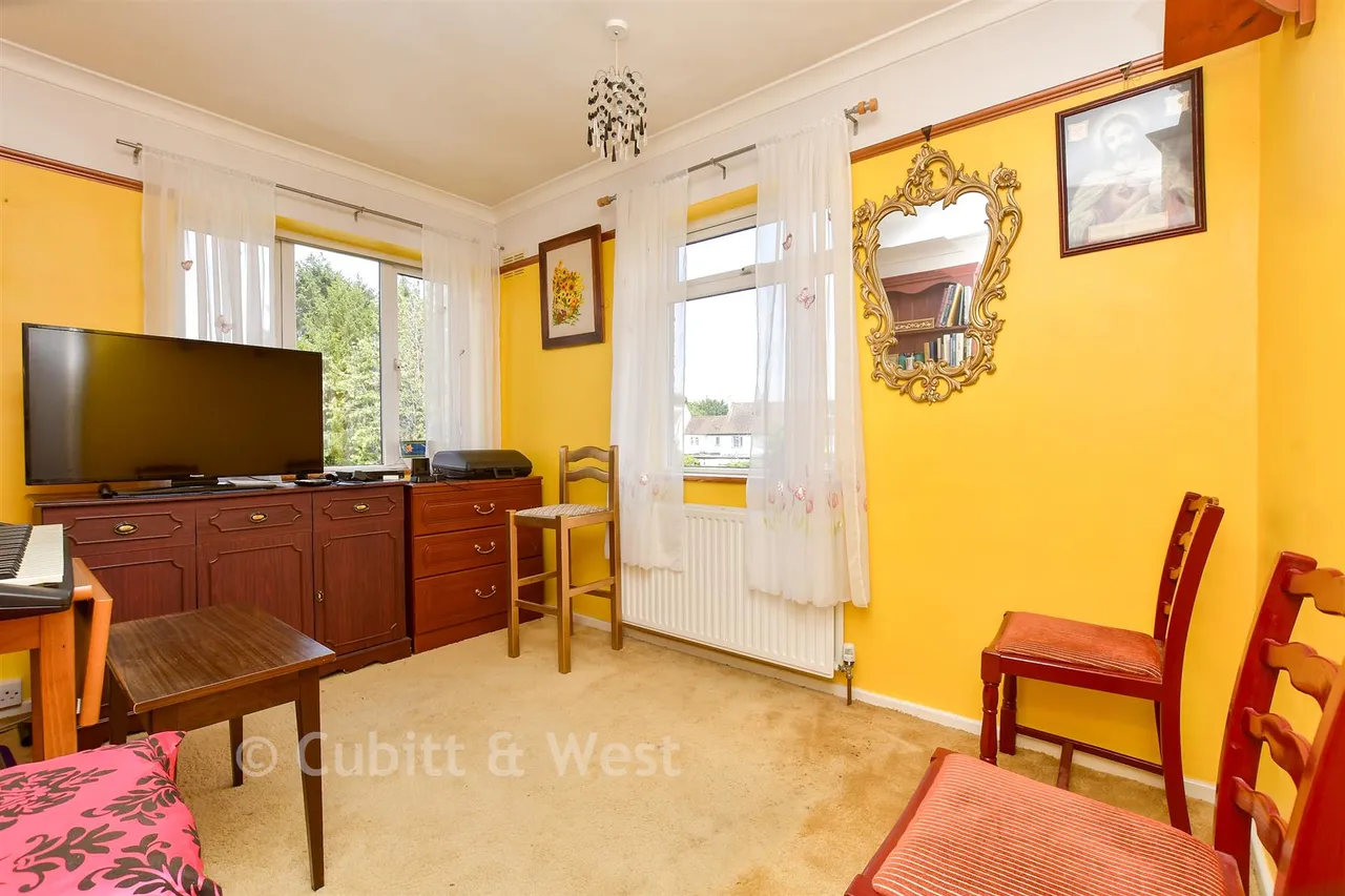 Crewes Close, Warlingham, CR6, photo 7