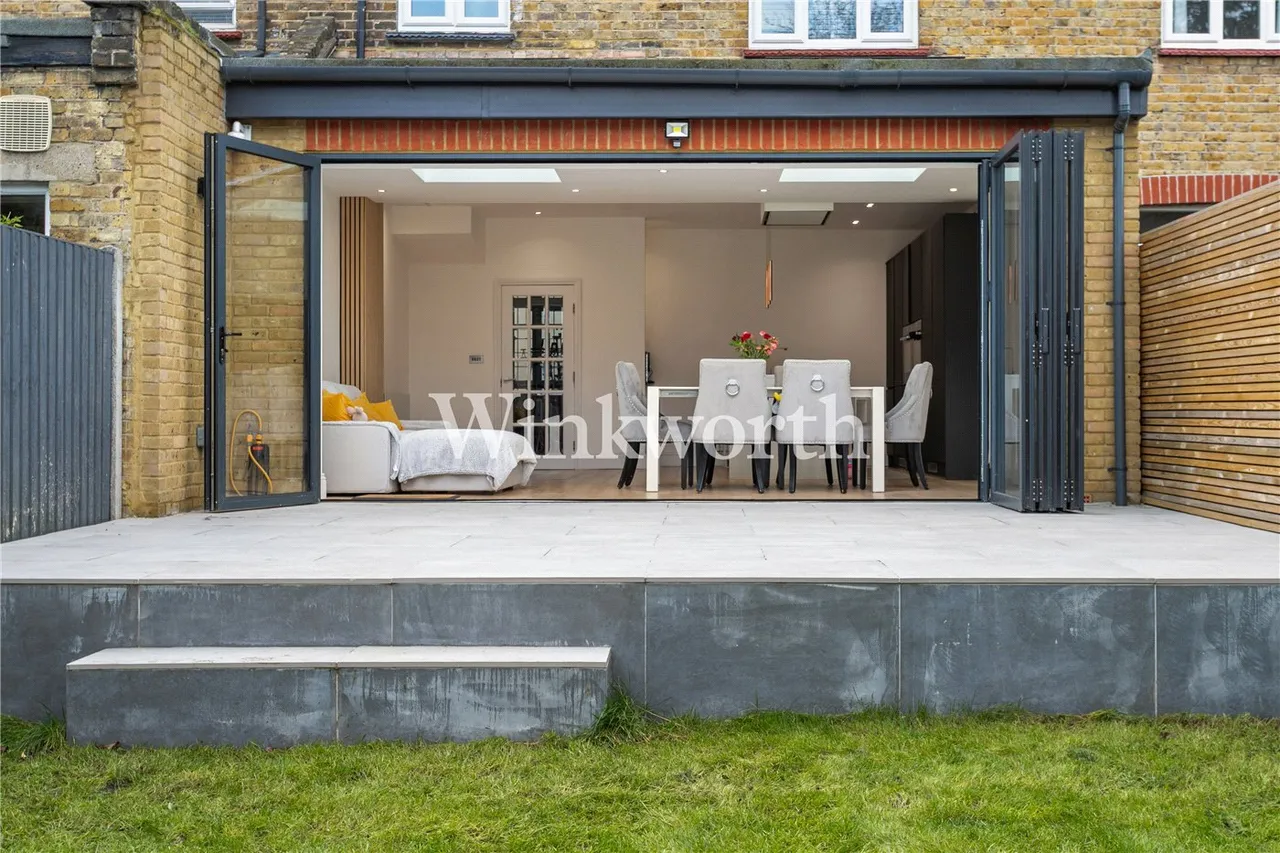Riverway, London, N13, photo 15