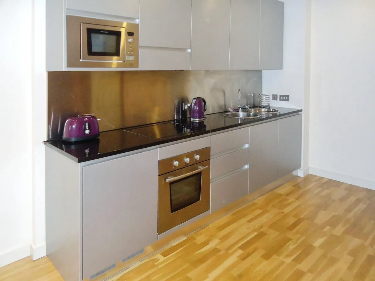 Neptune Street, Leeds, LS9, photo 2