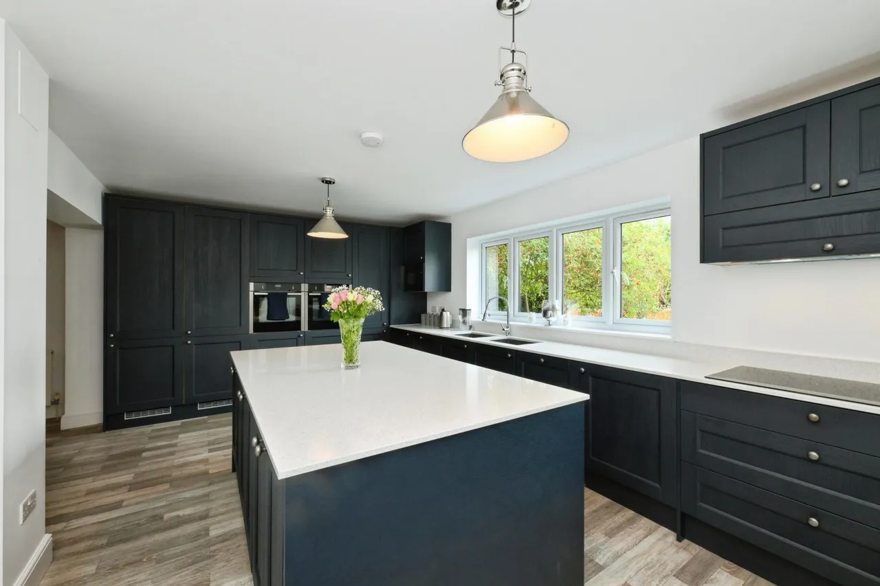 Elms Road, Ware, SG12, photo 15