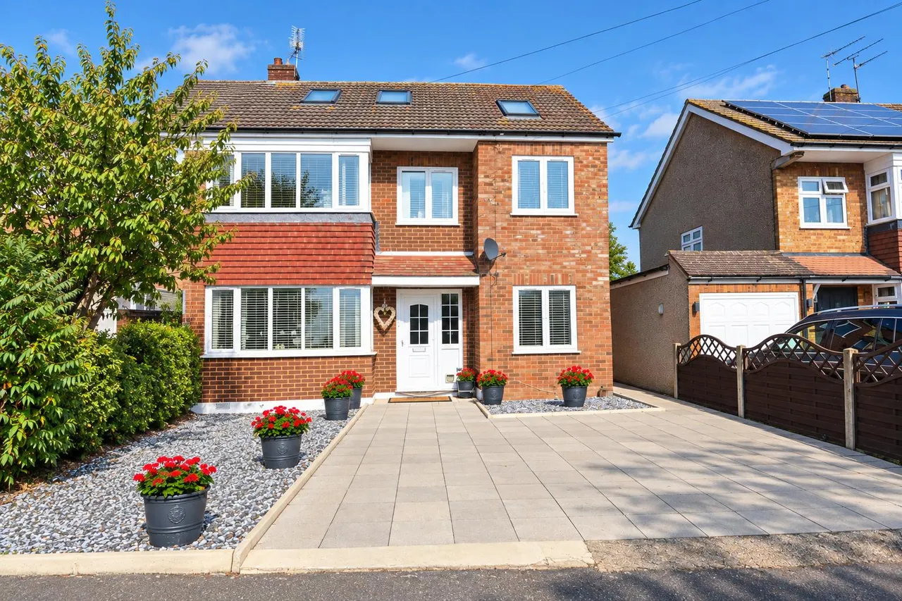 Elms Road, Ware, SG12, photo 36