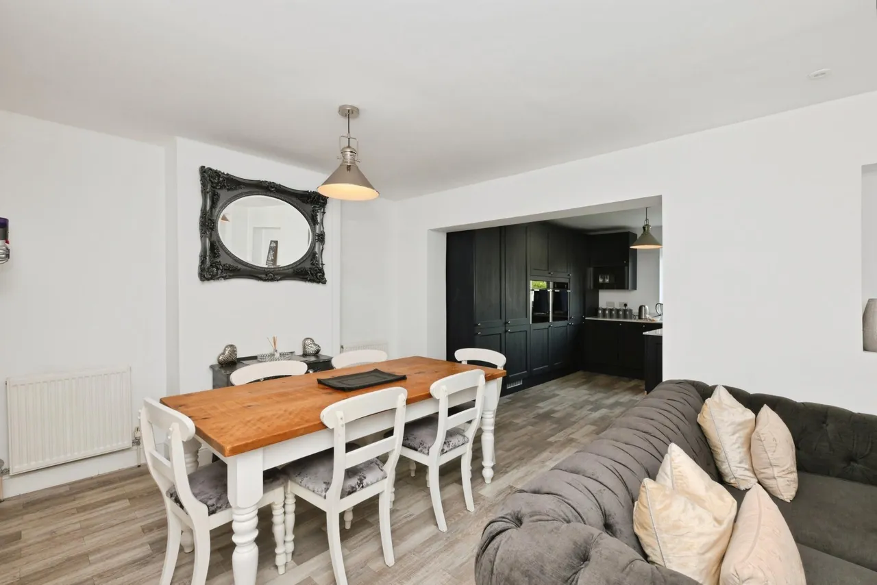 Elms Road, Ware, SG12, photo 17