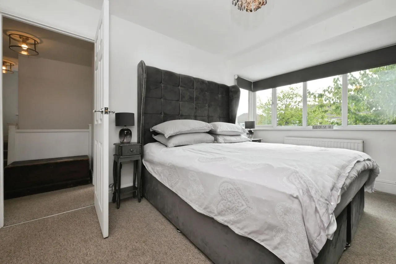 Elms Road, Ware, SG12, photo 21