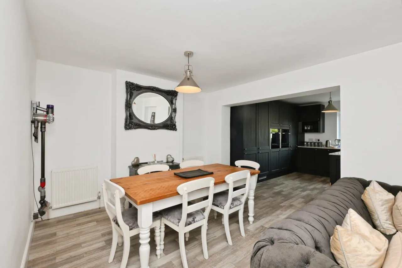 Elms Road, Ware, SG12, photo 16