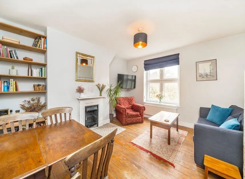 3 bed flat for sale — Wandsworth Road, South Lambeth, SW8